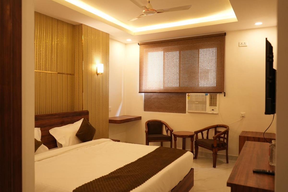 Hotel Golden Palace Lucknow Buitenkant foto