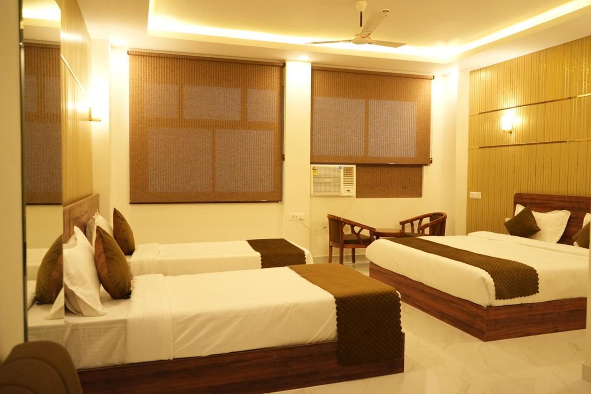 Hotel Golden Palace Lucknow Buitenkant foto