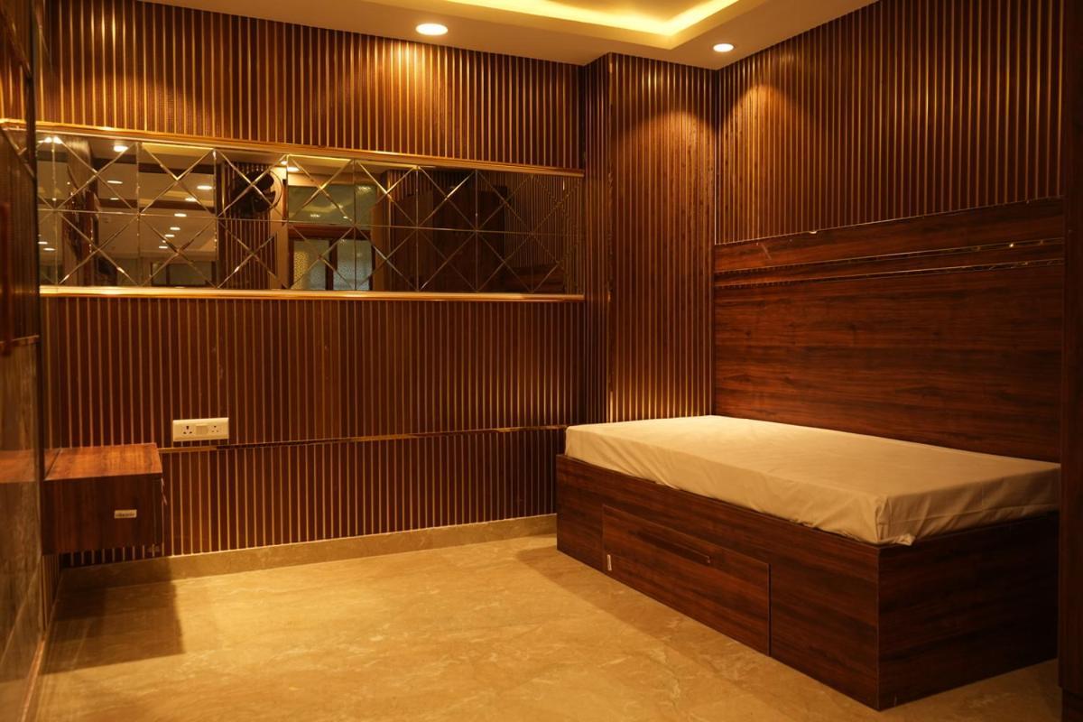 Hotel Golden Palace Lucknow Buitenkant foto